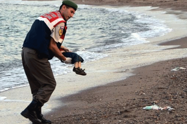 Avrupa'ya 'Aylan Kurdi eleştirisi