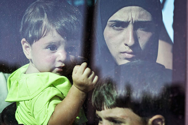 Siyasiler istemiyor, halk kucak açıyor