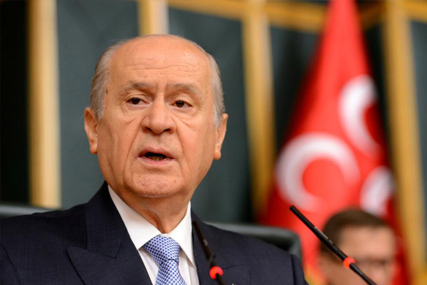 Bahçeli'den Türkeş'e ağır cevap
