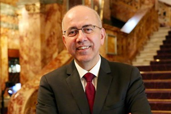 Türk doktora İngiltere'den  ödül