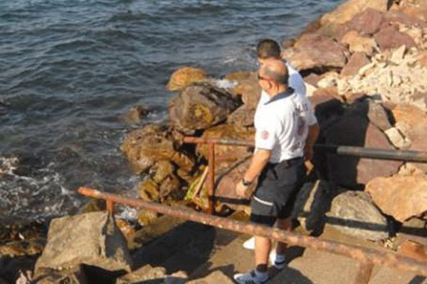 Denizde asker ve polisi alarma geçirdi