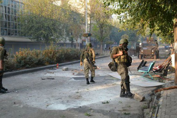 Diyarbakır'da sokağa çıkma yasağı