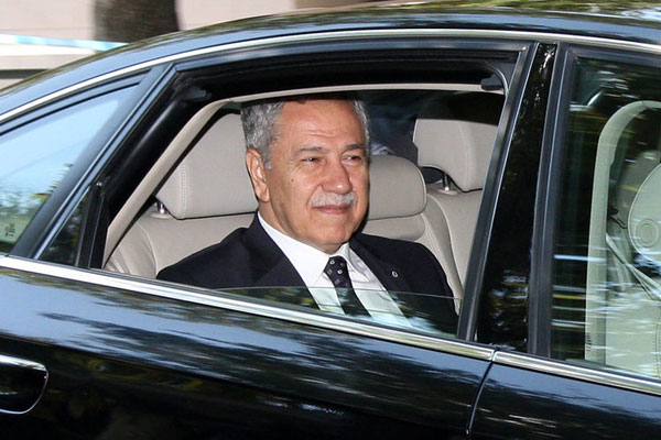 Bülent Arınç: Zirvede terketmek lazım