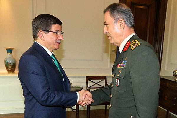 Davutoğlu, Orgeneral Akar'dan bilgi aldı