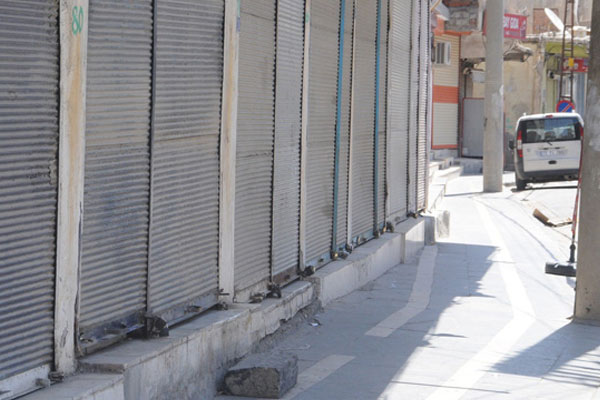 Cizre'de sokağa çıkma yasağı sürüyor