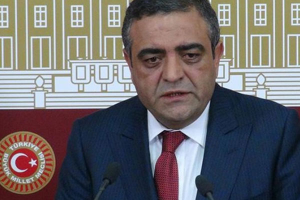 Sezgin Tanrıkulu: Kardeşliğimizi savunalım