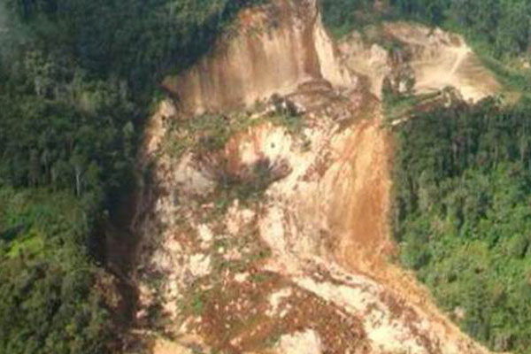 Gine'de heyelan: 7 ölü