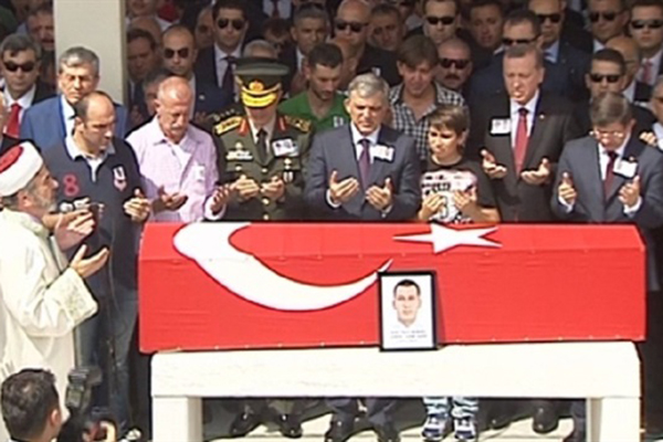 Iğdır şehitlerine son görev