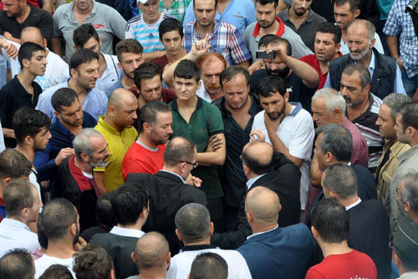 Trabzon'da iki yolcuya 'PKK'lısın' linci