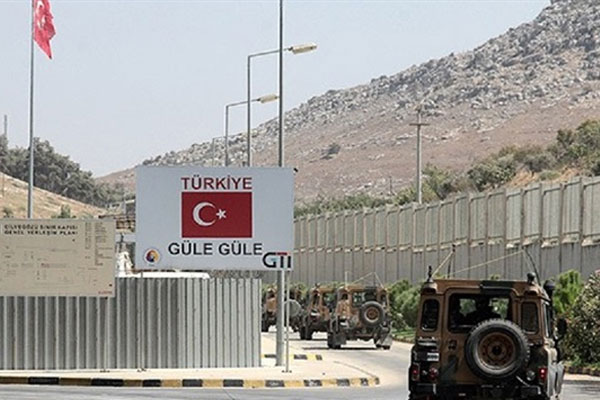 Sınırda nöbet tutan askere saldırı: 1 şehit