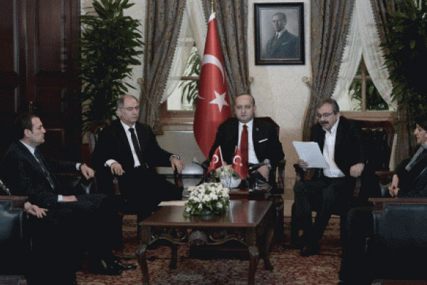 'Çözüm süreci'ne suç duyurusu