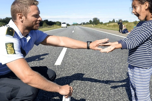 Danimarkalı polise ilgi büyüyor