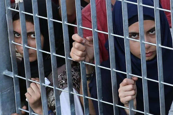 'Müslüman mültecileri kabul etmemeliyiz'