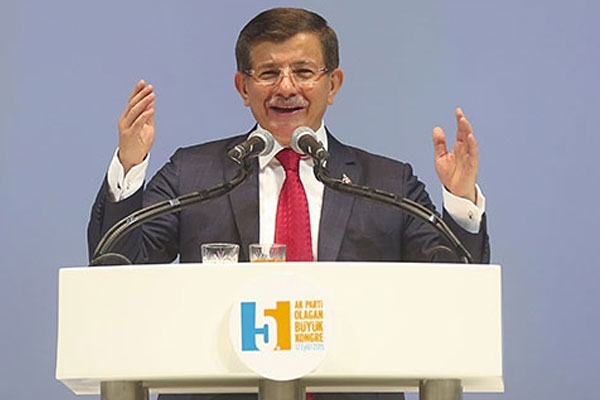 AK Parti'de 3 dönem kuralı kalktı