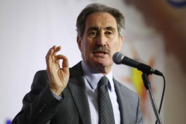 Ertuğrul Günay'dan AK Parti'ye sert çıkış