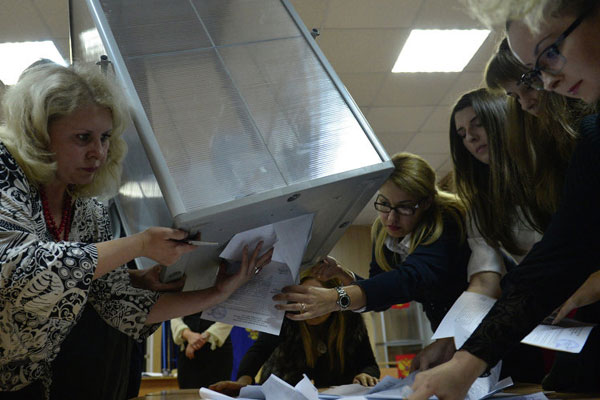 Rusya bugün sandık başında