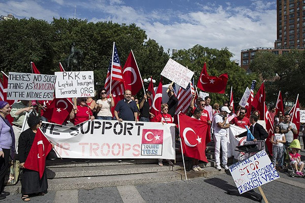 ABD'deki Türklerden PKK'ya tepki yürüyüşü