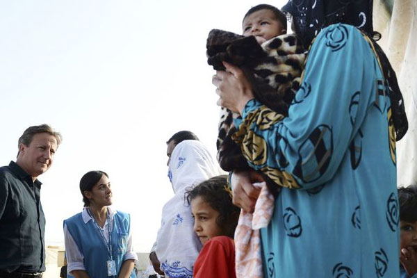 'Cameron dışarı, sığınmacılar içeri'