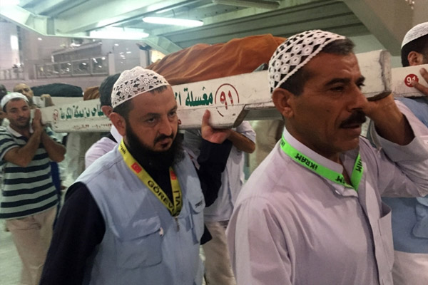 Türk hacılara son görev