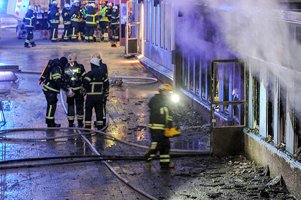 Avrupa'da kimsesiz çocukları yakmak istediler