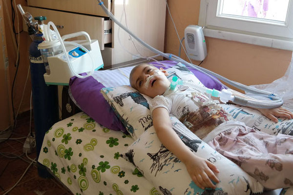 3 sarışın çocuğu öldü, esmer çocukları ise hayatta