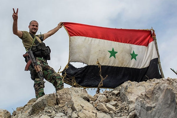 'ABD sakin olup Suriye'de Rusya'ya yardım etmeli'