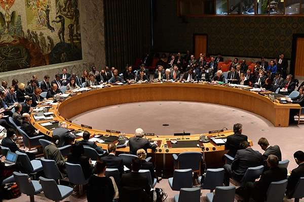 Esed'in kimyasal silahlarını kınamayacak bir ülke var...