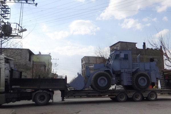 El Bab’a mayın temizleme aracı