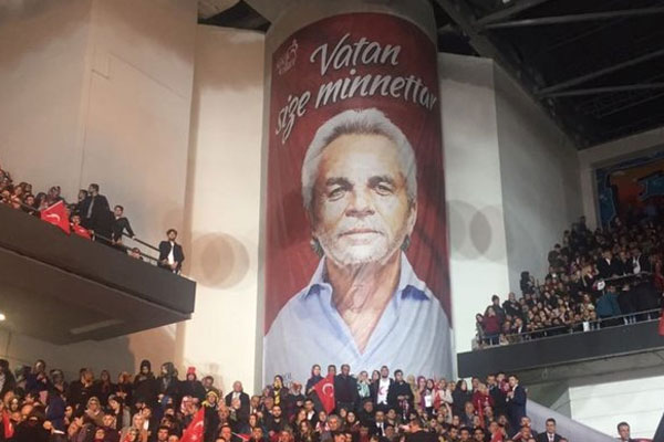 AK Parti'nin referandum kampanyası bugün başlıyor