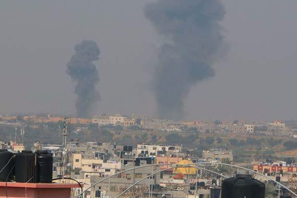 İsrail Gazze'yi bombalıyor!