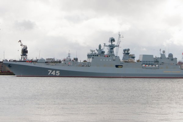 Rus savaş gemisi Suriye'ye doğru gidiyor