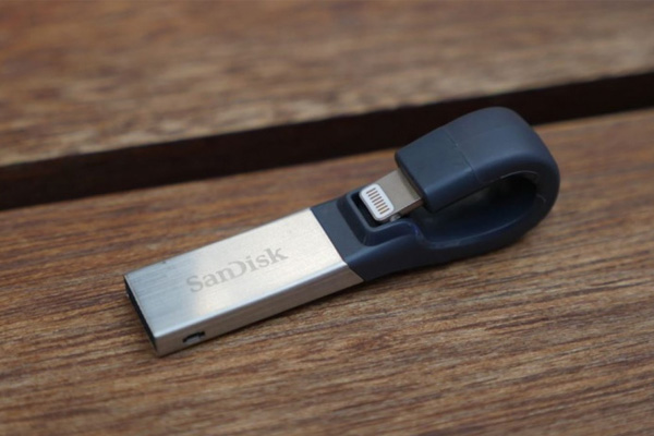 iPhone ve iPad'lere özel 256 GB flaş disk üretildi