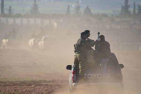 ÖSO, El Bab'da iki köyü PYD'den aldı