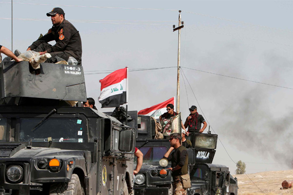 Irak güçleri, Musul'un batısı için saldırıya geçti
