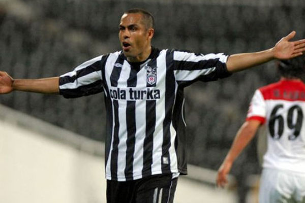 Futbolcu Nobre referandum kararını açıkladı