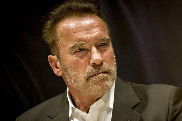 Schwarzenegger'dan Trump'a TV programı resti