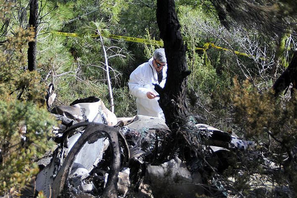 Hatay'a düşen Suriye uçağının karakutusu bulundu