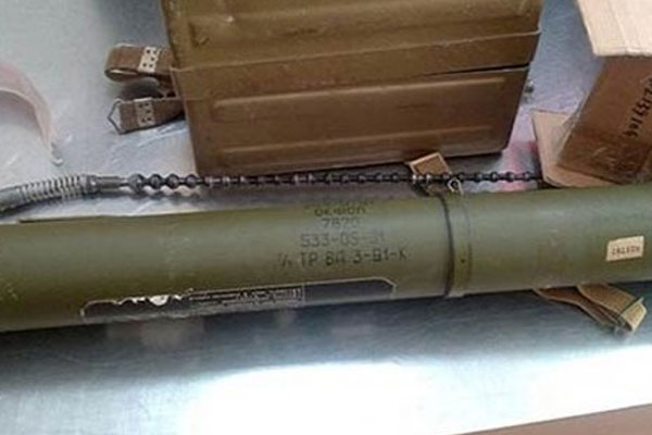 Türk yolcunun bagajından roket çıktı