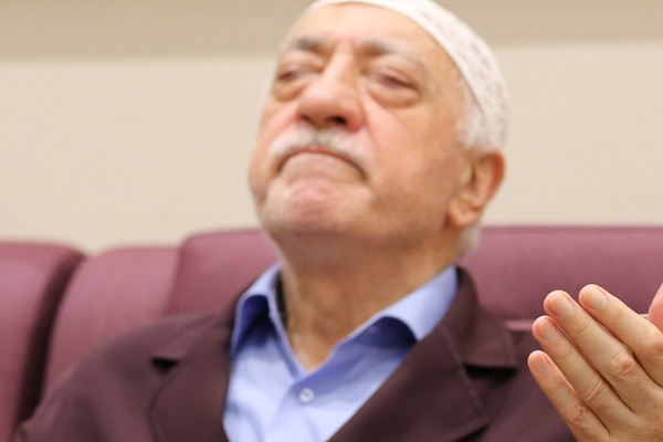Ahmet Taşgetiren yazdı: Gülen hareketi nasıl 'FETÖ'leşti?