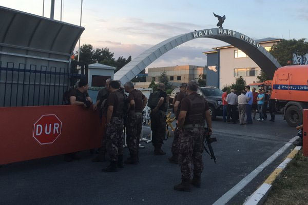 Kara Harp Okulu öğrencilerine darbe davası