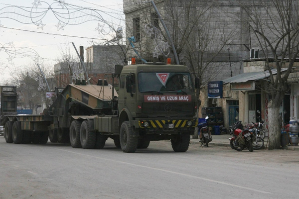 Suriye sınırında askeri hareketlilik