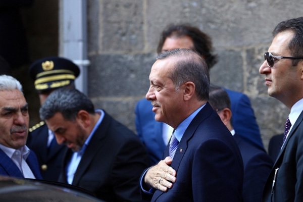 'Cumhurbaşkanlığı sisteminin ismini Fetullah Gülen buldu'