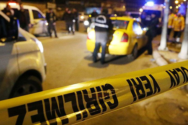 İzmir'de silahlı saldırı: 4 yaralı