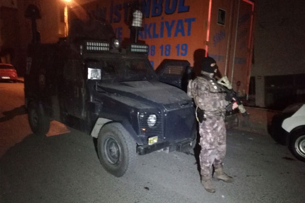 İstanbul’da 9 adrese uyuşturucu baskını