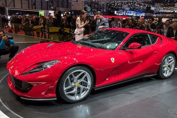 İşte Ferrari'nin yeni canavarı!