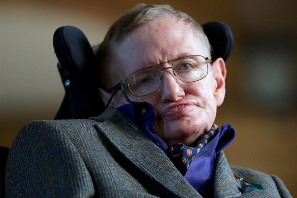 Stephen Hawking'e göre teknoloji insanlığı tehdit ediyor