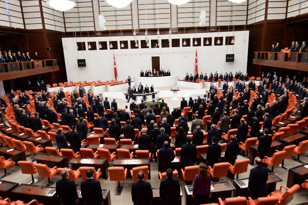 Meclis’te tutuklu HDP’li vekiller için komisyon kurulacak