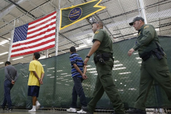 ABD'de çocuk göçmenler, ailelerinden alınacak mı?