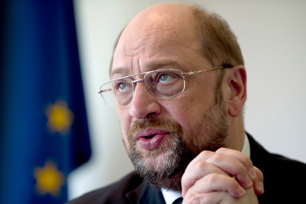 'Merkel, Erdoğan'a 'Yeter artık' demeli'