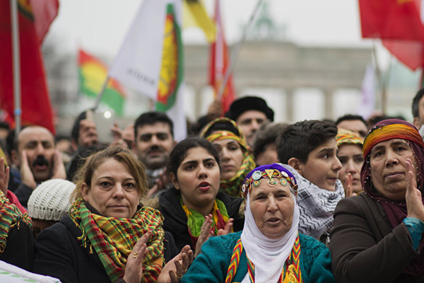 'Almanya, Öcalan ve PKK sembollerini yasakladı'
